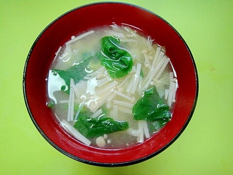 キャベツとえのきつる菜の味噌汁